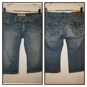 BKE denim Starlite Bermuda jean shorts size 28. Excellent condition